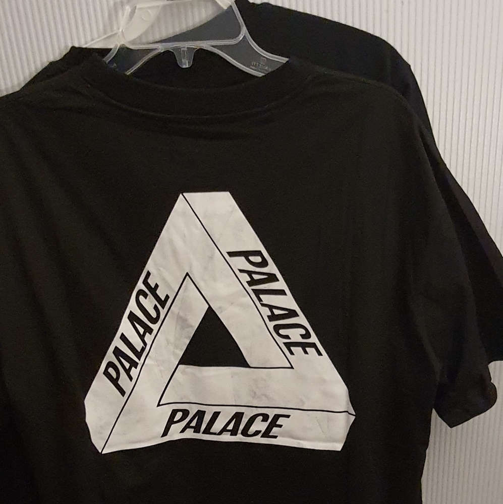 Palace tee